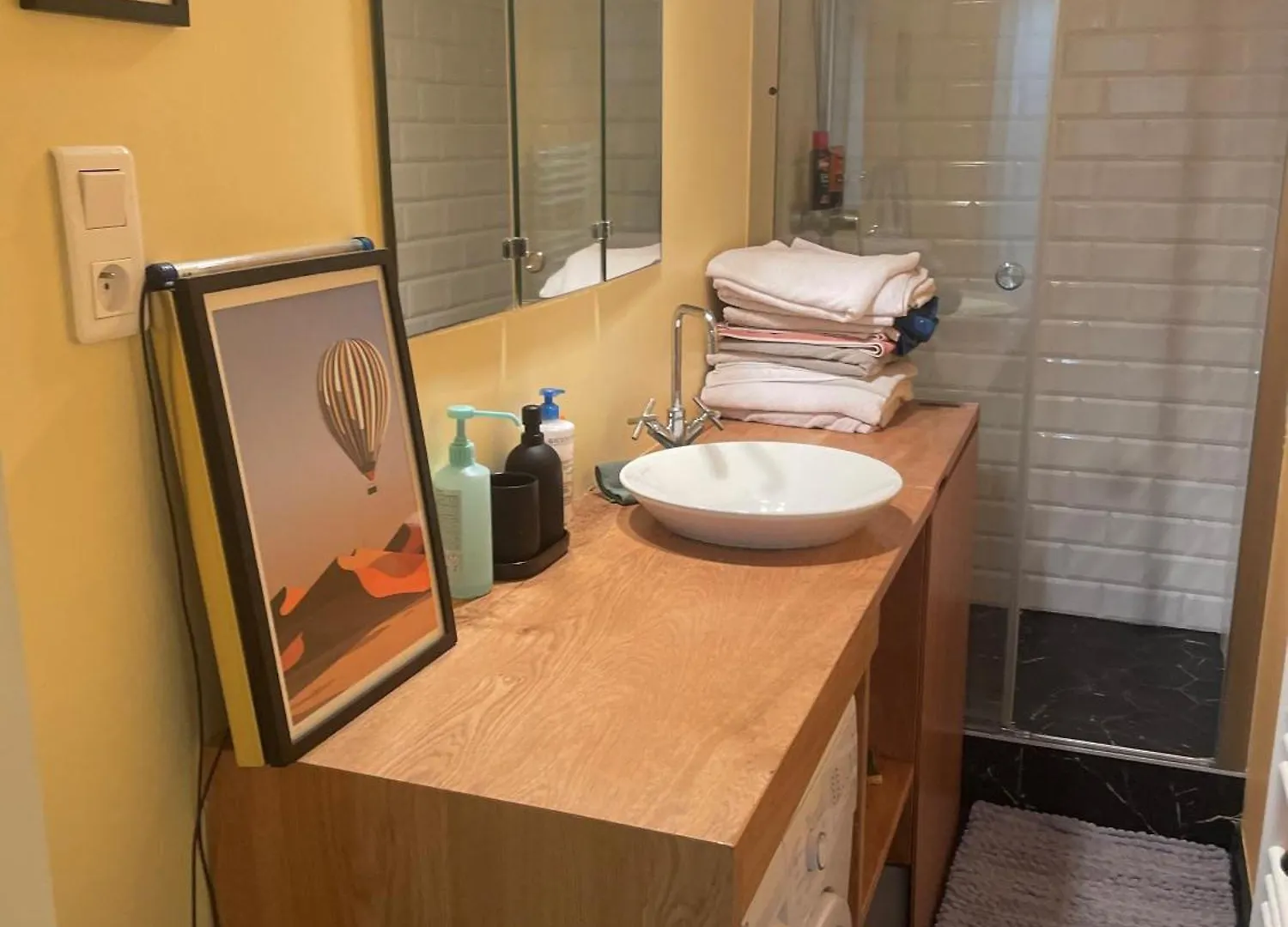 Apartman Spatious Charming Parisian Flat *