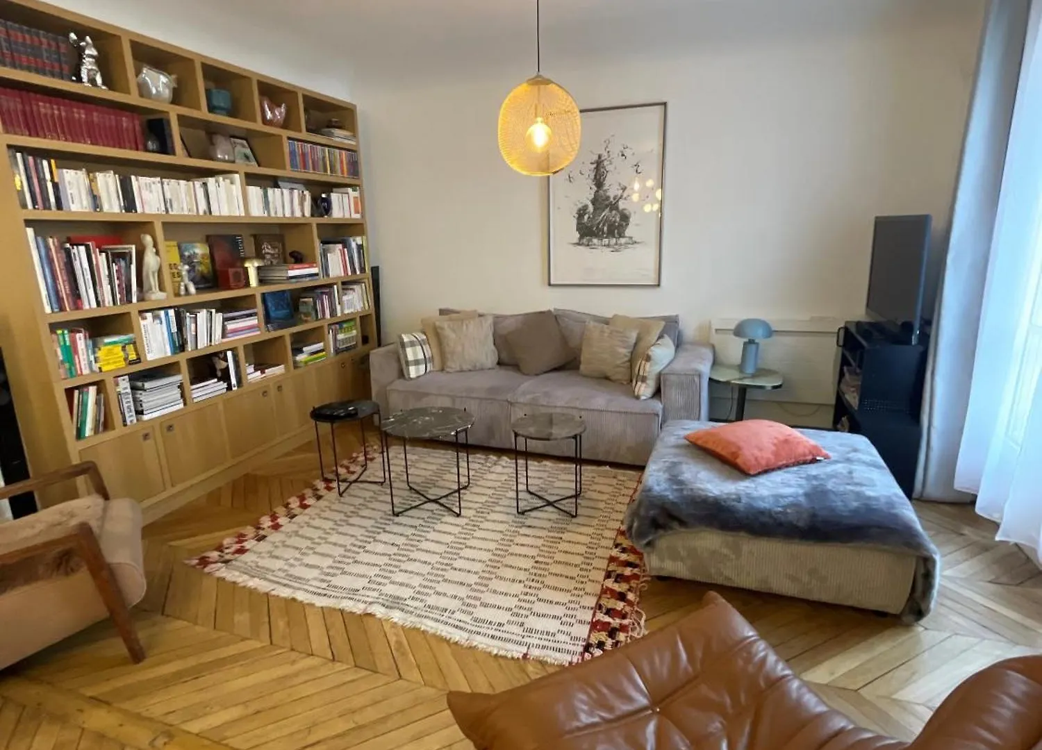 Apartment Spatious Charming Parisian Flat Paris
