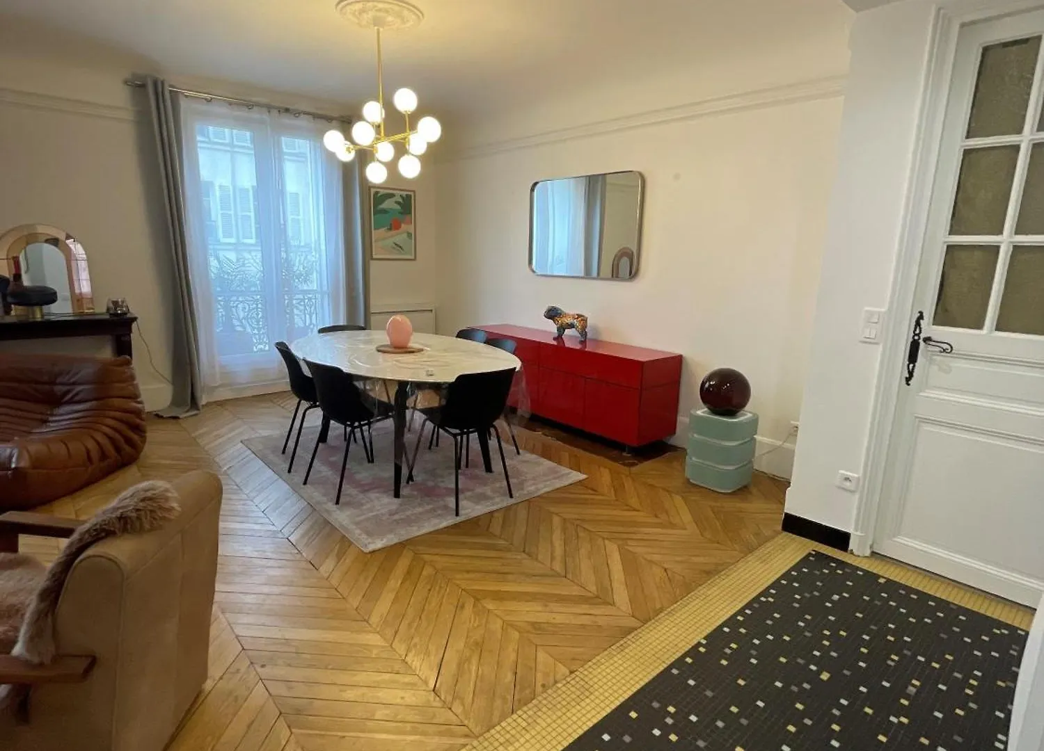 Spatious Charming Parisian Flat